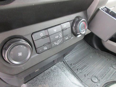 Used 2021 Ford F550 4x4 SuperCab Super Duty image 21
