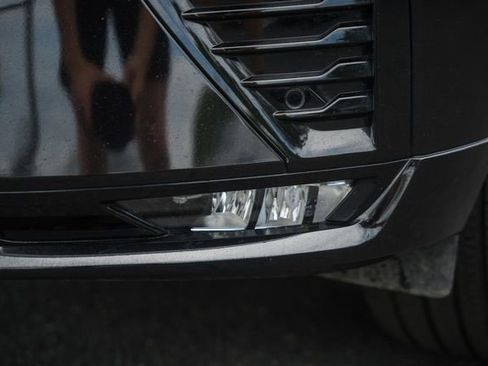 Certified 2025 Volvo XC60 B5 Plus w/ Climate Package AWD/4WD image 14