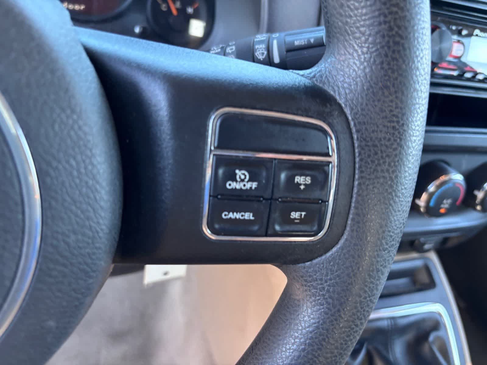 Used 2015 Jeep Patriot Sport FWD image 17