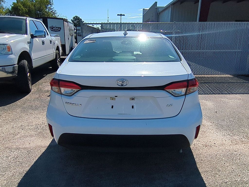 Used 2025 Toyota Corolla LE FWD image 3