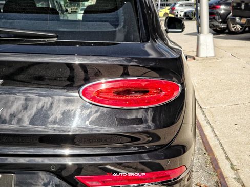 Used 2021 Bentley Bentayga AWD/4WD image 20