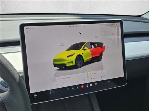 Used 2025 Tesla Model Y Long Range AWD/4WD image 19