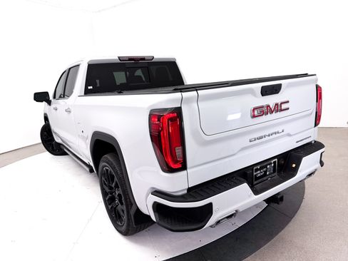 Used 2023 GMC Sierra 1500 Denali w/ Denali Reserve Package AWD/4WD image 9