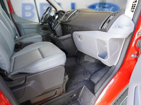 Used 2018 Ford Transit 250 148 Medium Roof RWD image 22