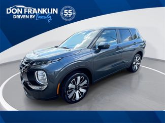 New 2025 Mitsubishi Outlander SE video 1