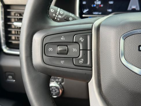 Used 2025 GMC Sierra 2500 Denali w/ Denali Reserve Package AWD/4WD image 19