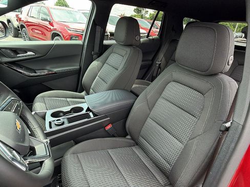 New 2026 Chevrolet Equinox LT w/ Safety and Technology Package FWD image 16