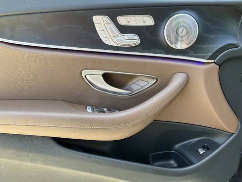 Used 2020 Mercedes-Benz E 350 Sedan image 14