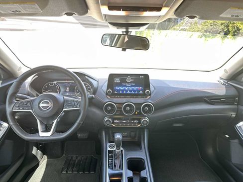 Used 2024 Nissan Sentra SR FWD image 14