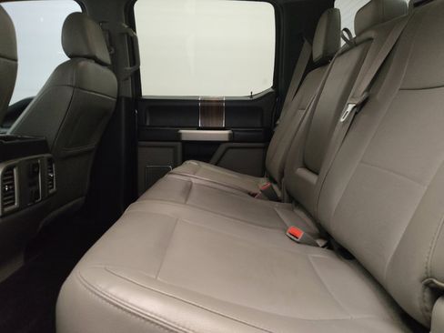 Used 2015 Ford F150 Lariat w/ Equipment Group 502A Luxury AWD/4WD image 18