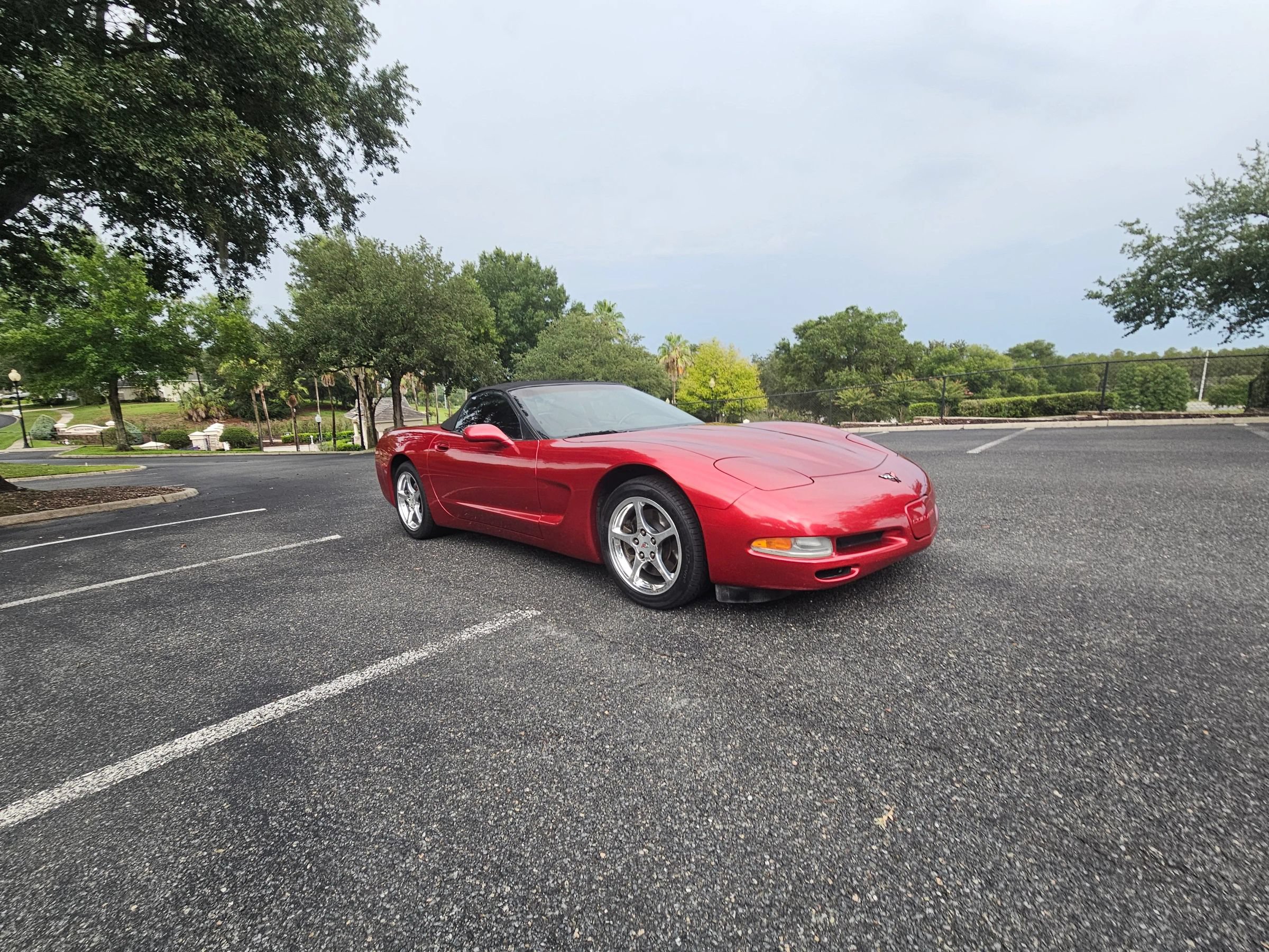 Used 2004 Chevrolet Corvette Coupe w/ Preferred Equipment Group RWD image 2