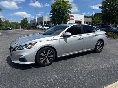 Used 2021 Nissan Altima 2.5 SV
