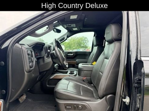 Used 2020 Chevrolet Silverado 1500 High Country w/ Technology Package AWD/4WD image 8