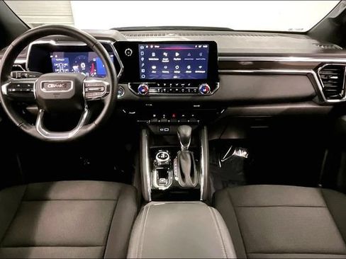 Used 2024 GMC Canyon Elevation w/ Convenience Package AWD/4WD image 18