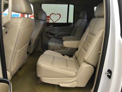 Used 2019 GMC Yukon XL Denali w/ Denali Ultimate Package image 14
