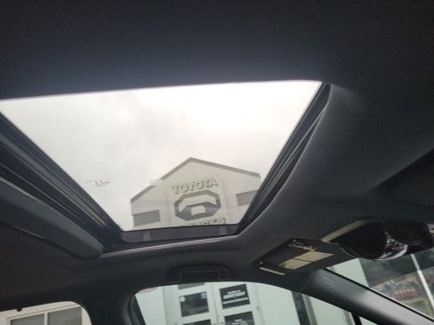 Used 2025 Honda Passport Black Edition image 9