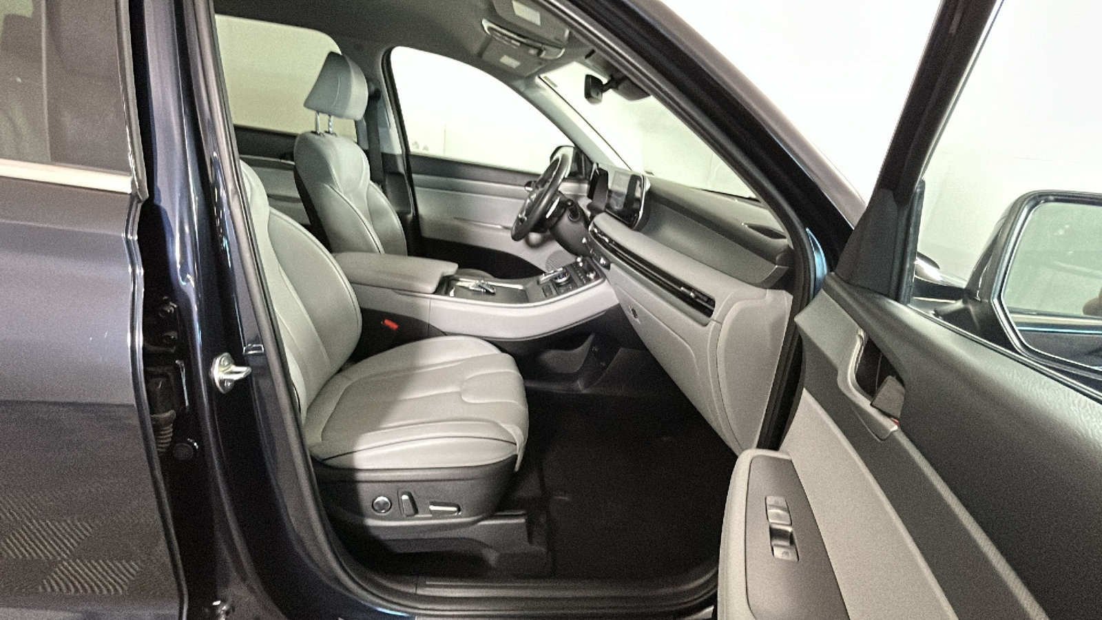 Used 2025 Hyundai Palisade SEL AWD/4WD image 35
