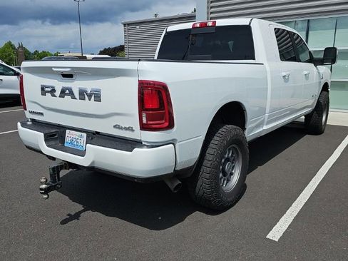 Used 2025 RAM 2500 Laramie AWD/4WD image 6