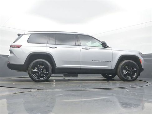 New 2025 Jeep Grand Cherokee L Limited image 54