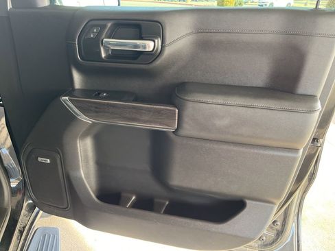 Used 2020 Chevrolet Silverado 1500 LTZ w/ LTZ Premium Package image 17