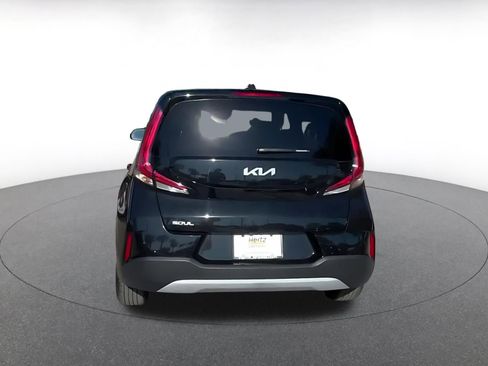 Used 2025 Kia Soul LX w/ LX Technology Package image 12