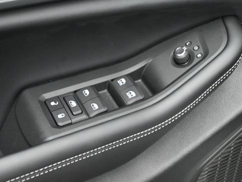 New 2025 Jeep Grand Cherokee L Laredo w/ Luxury Tech Group I image 21