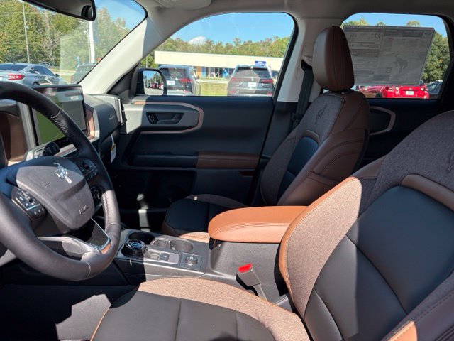 New 2026 Ford Bronco Sport Outer Banks w/ Outer Banks Tech Package+ AWD/4WD image 9