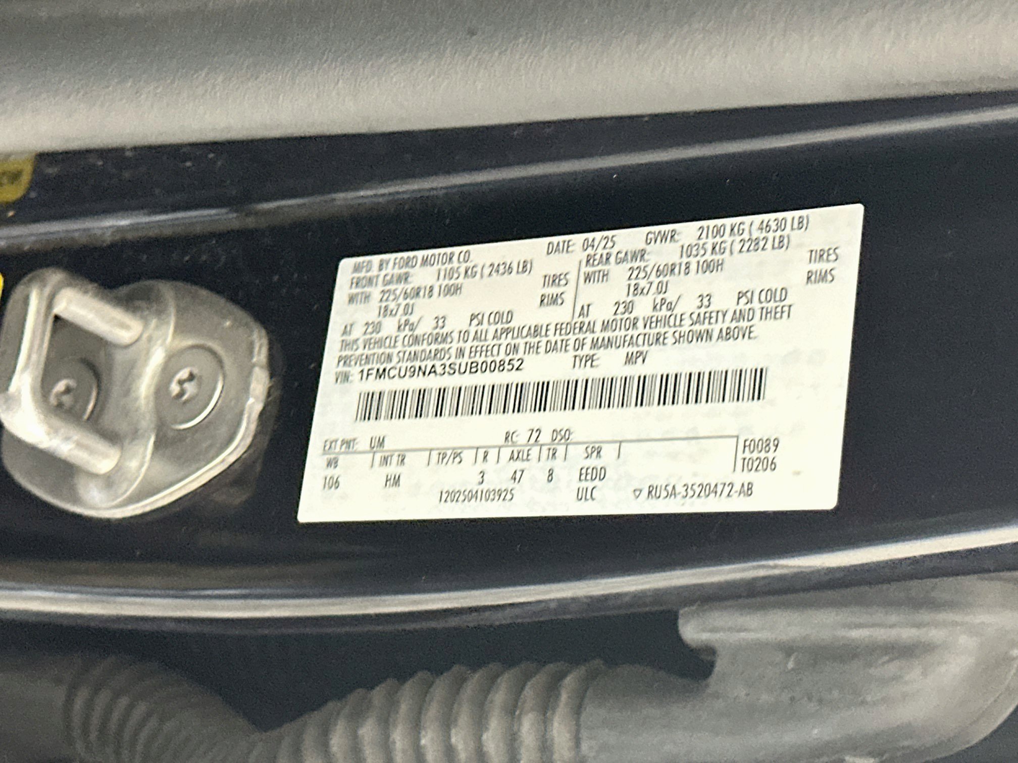 Used 2025 Ford Escape ST-Line Select AWD/4WD image 12