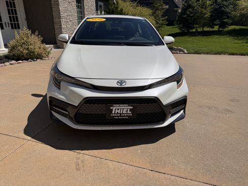 Used 2020 Toyota Corolla XSE FWD image 11