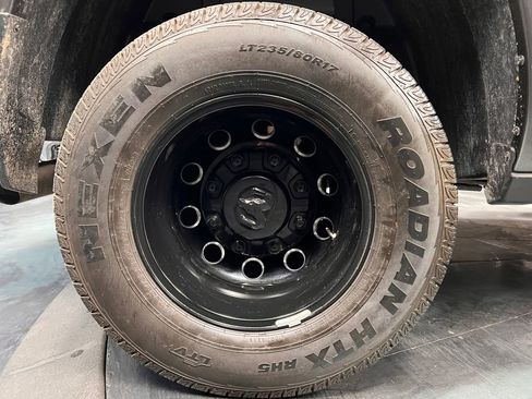 Used 2024 RAM 3500 Laramie w/ Night Edition image 27