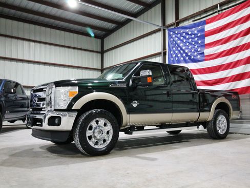 Used 2014 Ford F250 Lariat w/ Lariat Ultimate Package AWD/4WD image 1