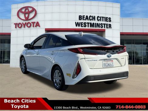 Certified 2020 Toyota Prius Prime Limited w/ Carpet Mat Package image 8