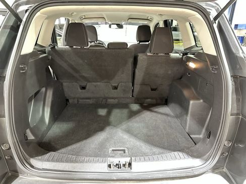 Used 2019 Ford Escape SE image 19