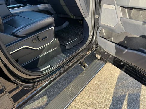 Used 2024 Ford F350 Lariat w/ Lariat Ultimate Package image 29