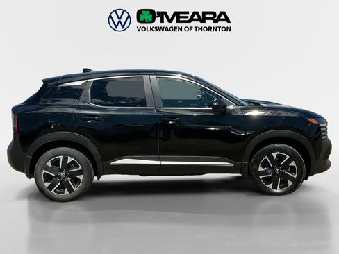 Used 2025 Nissan Kicks SV AWD/4WD image 6