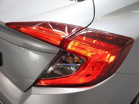 Used 2020 Honda Civic LX image 31