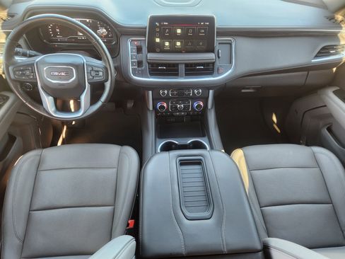 Certified 2022 GMC Yukon SLT w/ SLT Luxury Package image 27