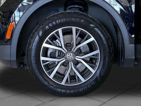 Used 2019 Volkswagen Tiguan SE FWD image 9