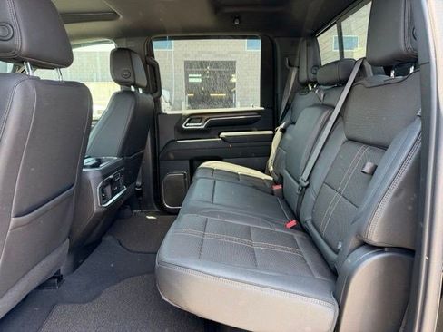 Used 2024 Chevrolet Silverado 3500 High Country AWD/4WD image 9