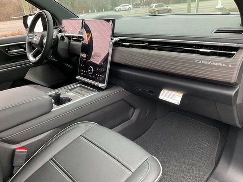 New 2025 GMC Sierra EV Denali image 22