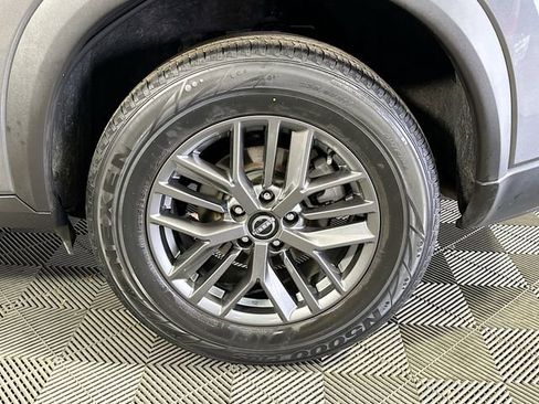 Used 2023 Nissan Rogue S image 27