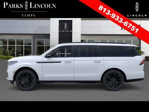 New 2026 Lincoln Navigator L Reserve AWD/4WD image 3