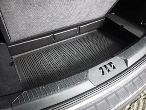 Used 2022 Ford Explorer Limited image 71