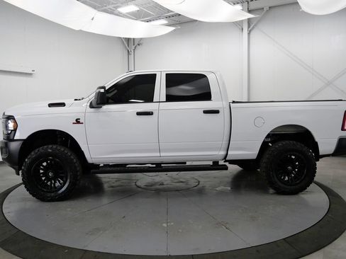 Used 2024 RAM 2500 Tradesman w/ Snow Chief Group AWD/4WD image 4