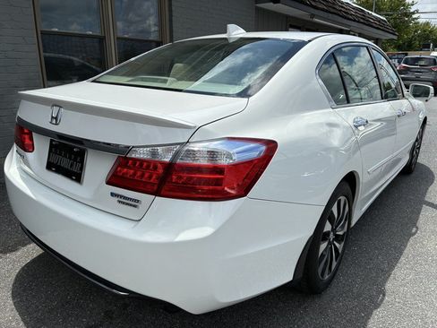 Used 2014 Honda Accord Touring image 6