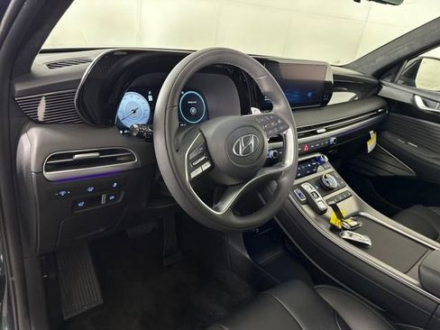 Used 2025 Hyundai Palisade Calligraphy image 13