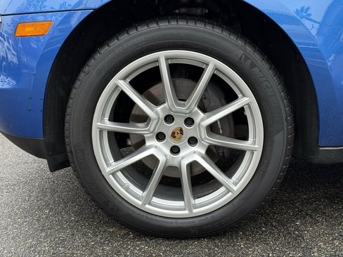 Used 2018 Porsche Macan Sport Edition image 15