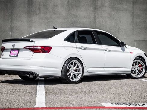 Used 2020 Volkswagen Jetta GLI FWD image 5