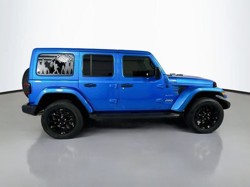 Used 2022 Jeep Wrangler Unlimited Sahara AWD/4WD image 8