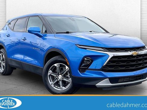 Used 2025 Chevrolet Blazer LT AWD/4WD image 1